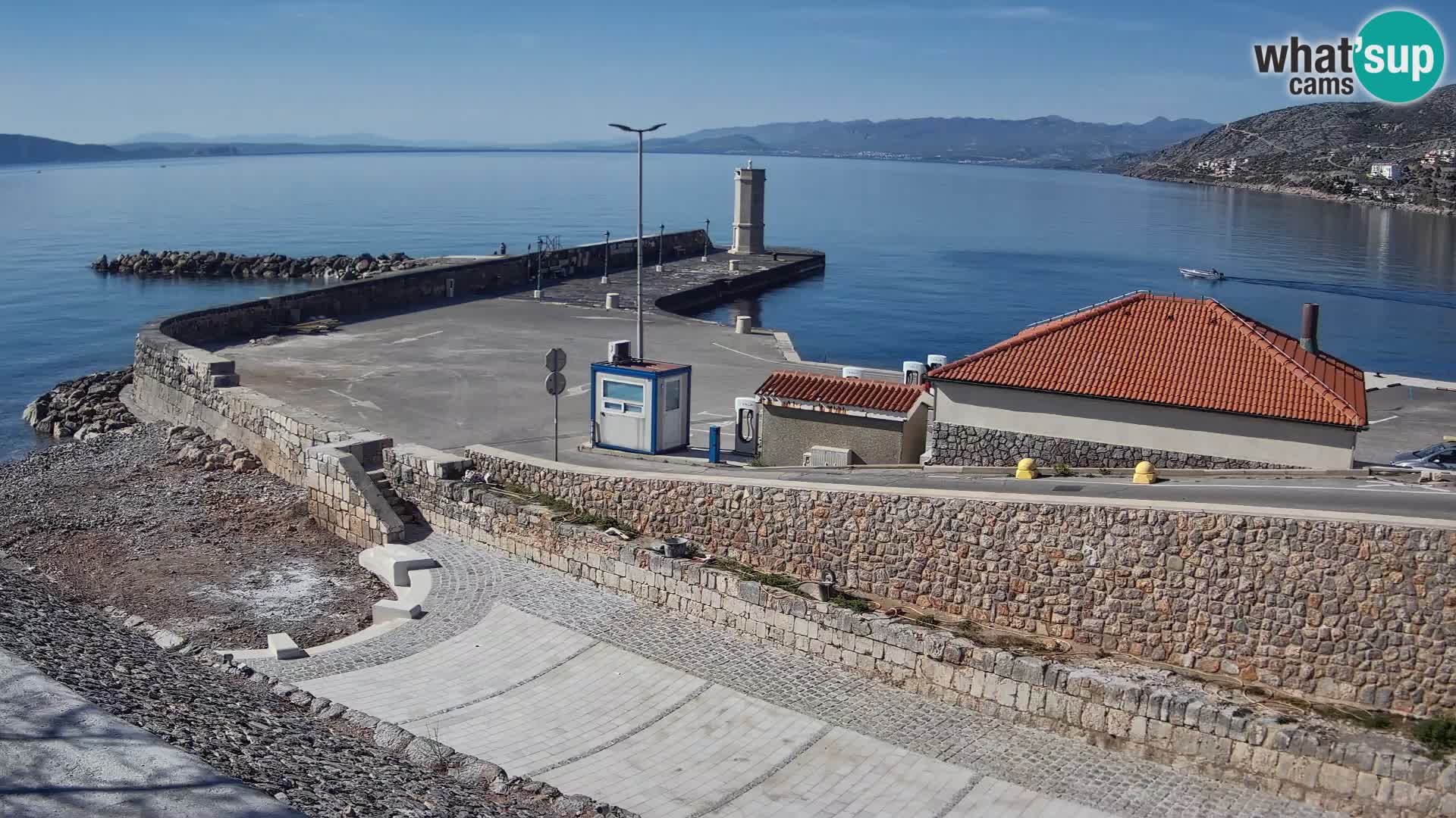 Web kamera Senj luka – Lukobran i svjetionik uživo