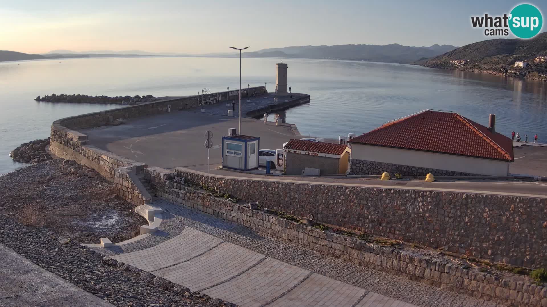 Webcam Porto di Segna – Frangiflutti e Faro in diretta