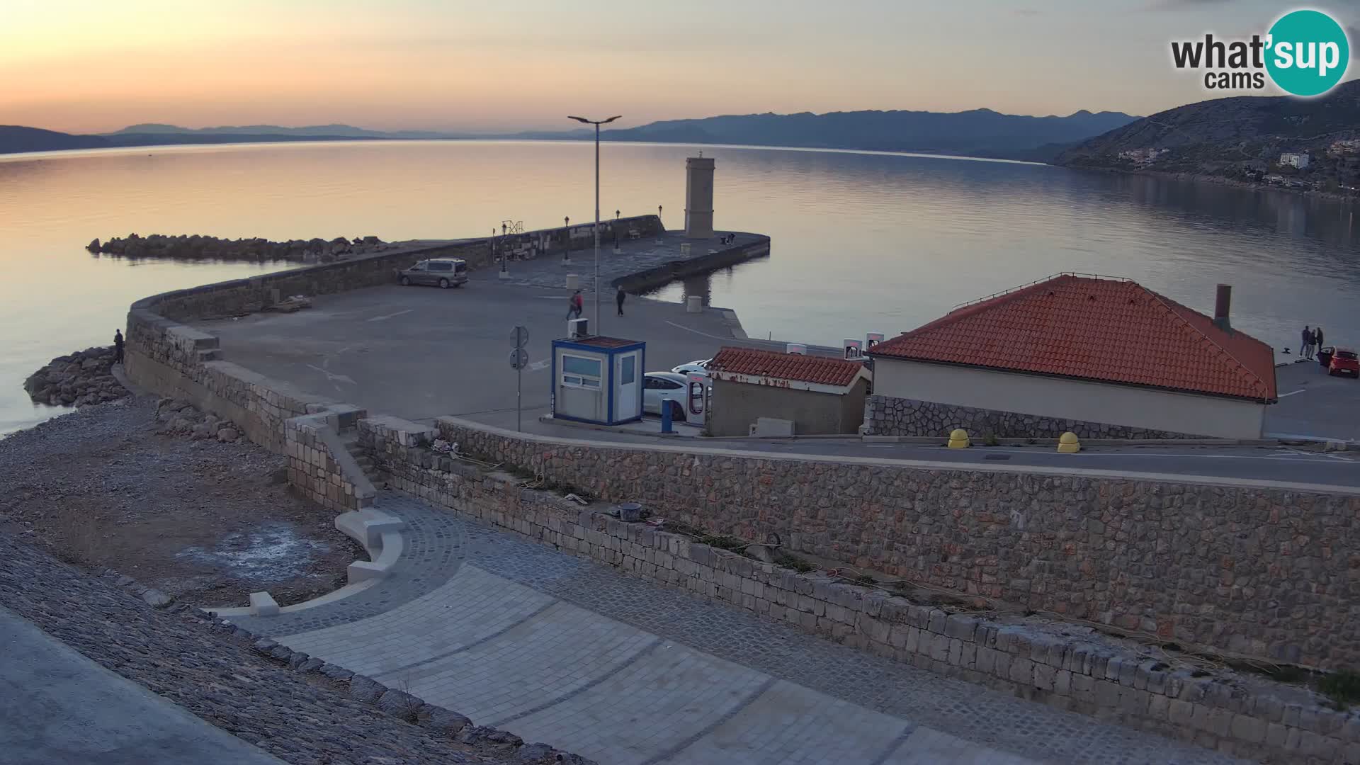 Webcam Porto di Segna – Frangiflutti e Faro in diretta