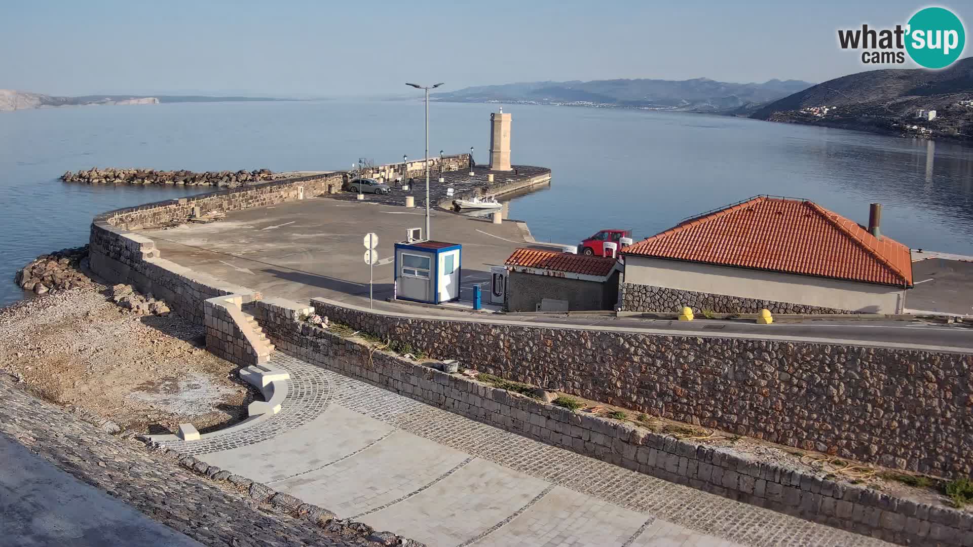 Webcam port de Senj – Vue sur la jetée et le phare
