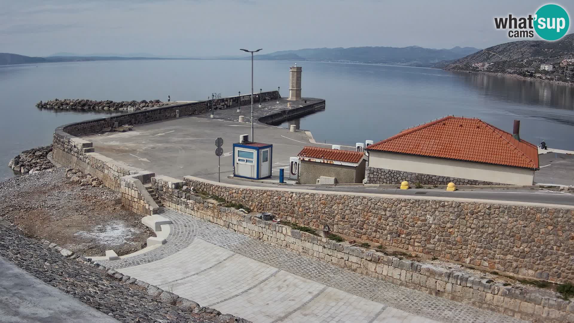 Webcam Porto di Segna – Frangiflutti e Faro in diretta
