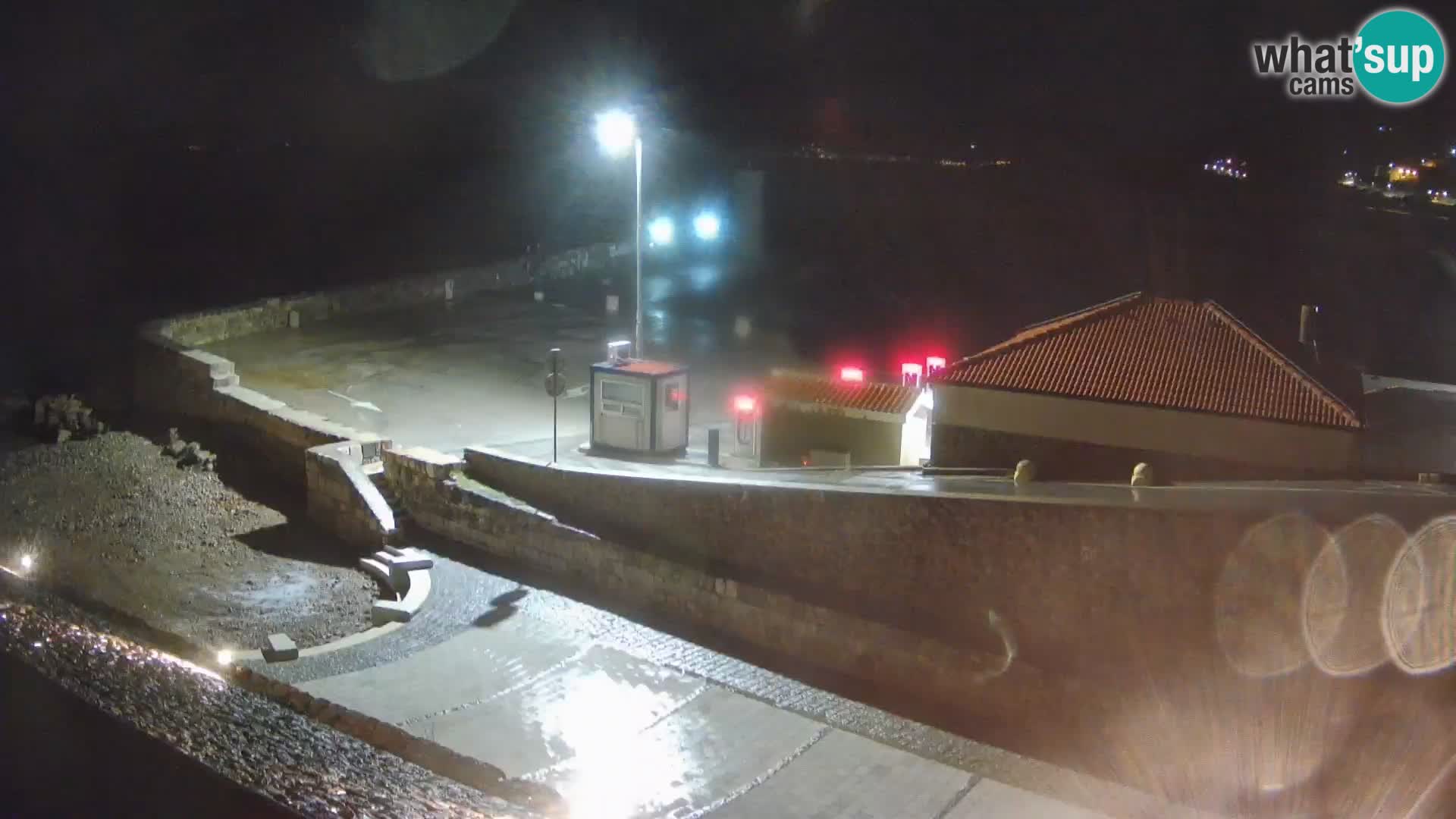 Webcam port de Senj – Vue sur la jetée et le phare