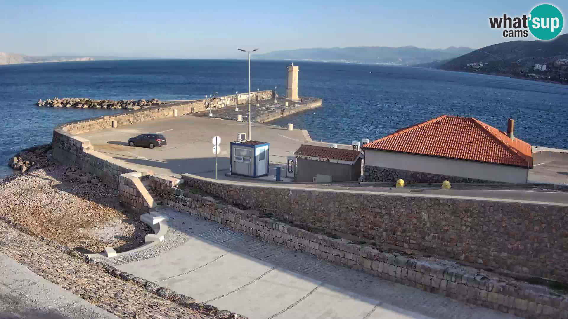 Webcam puerto de Senj – Rompeolas y faro en directo