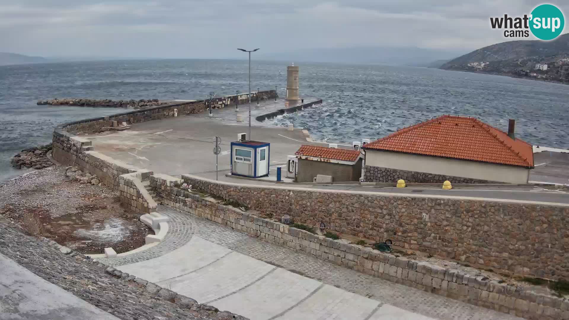 Webcam Porto di Segna – Frangiflutti e Faro in diretta