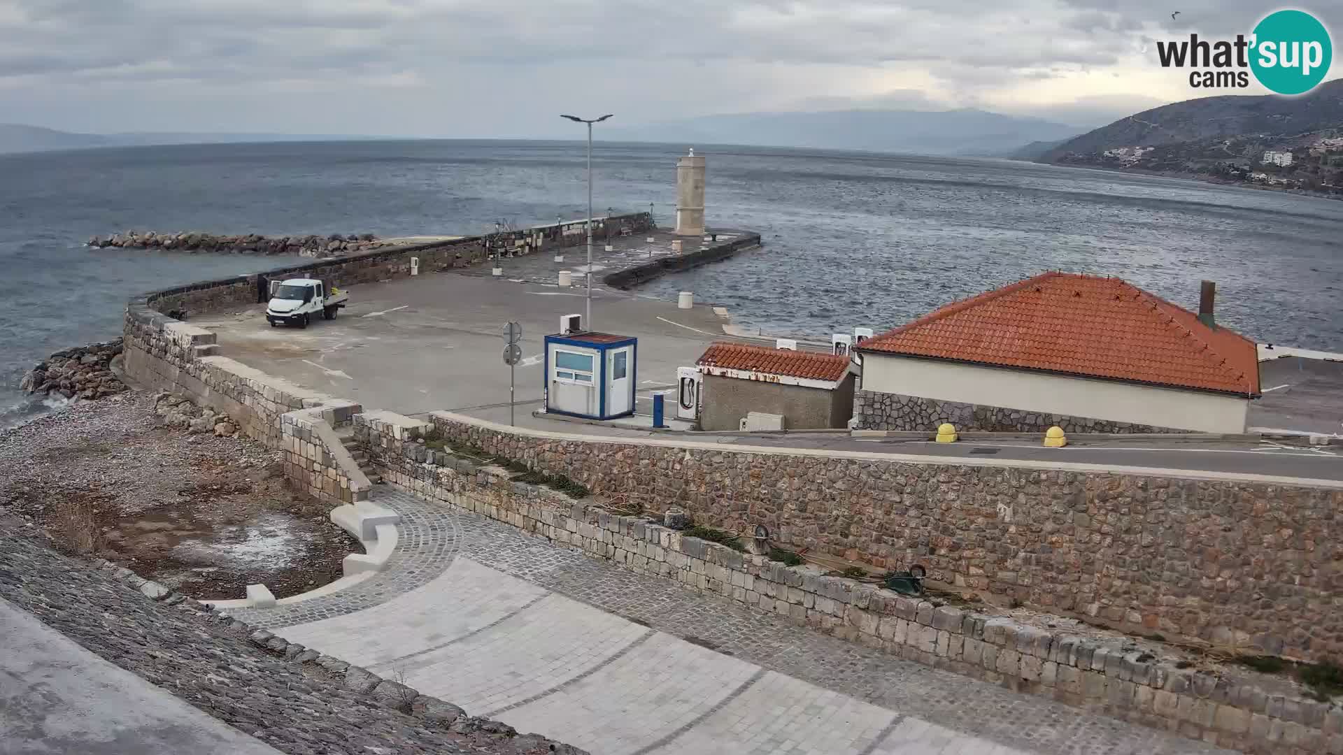 Webcam Porto di Segna – Frangiflutti e Faro in diretta