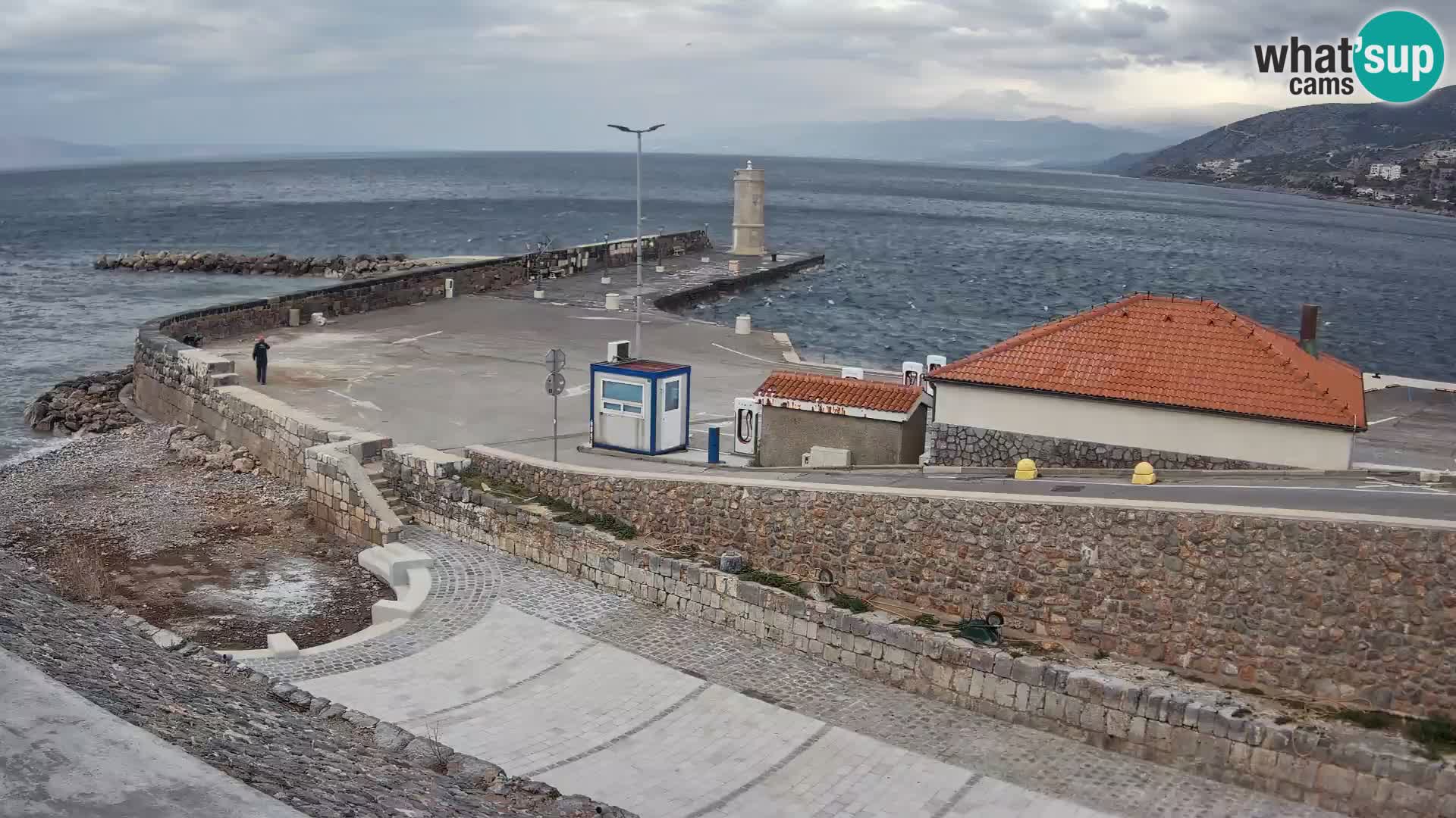 Webcam Porto di Segna – Frangiflutti e Faro in diretta
