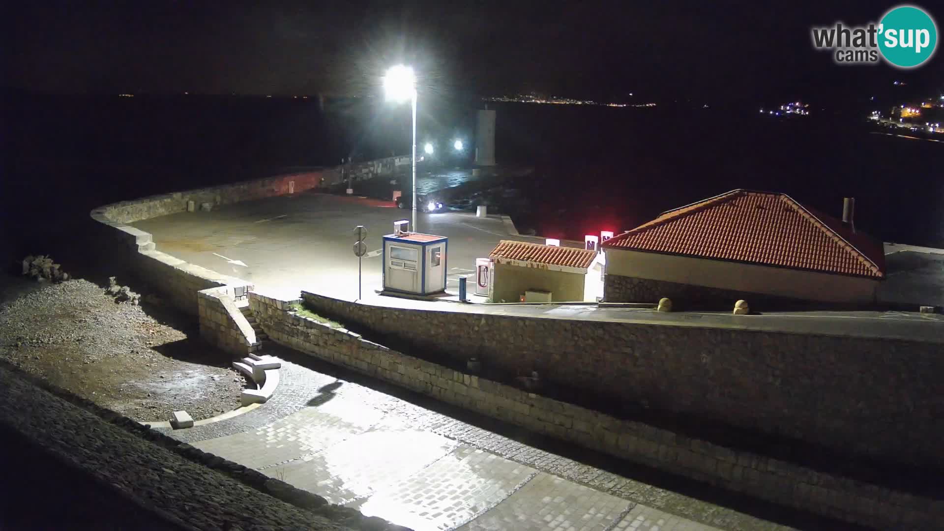Webcam Porto di Segna – Frangiflutti e Faro in diretta