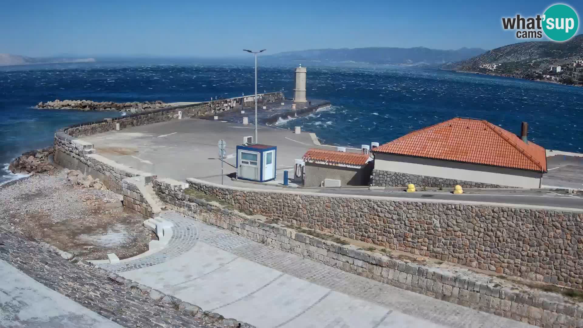 Webcam Porto di Segna – Frangiflutti e Faro in diretta