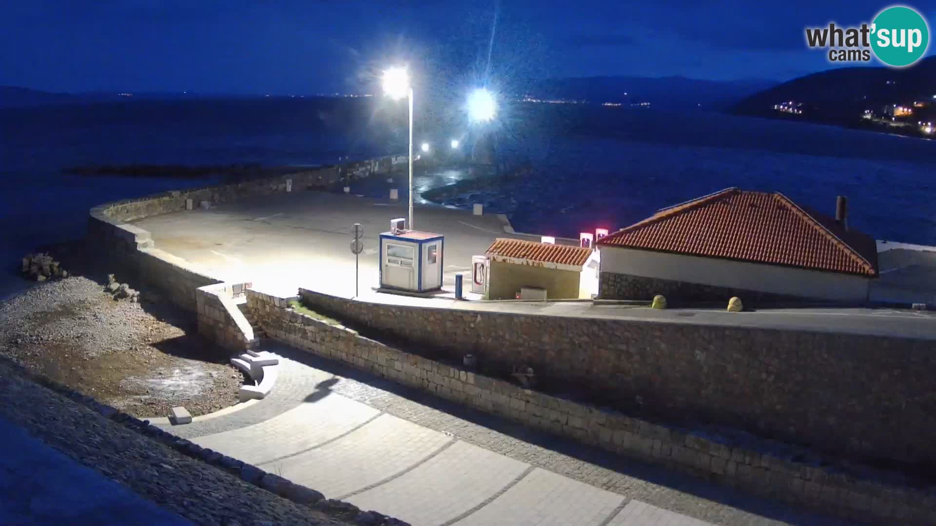 Senj Hafen Webcam – Wellenbrecher & Leuchtturm Liveblick