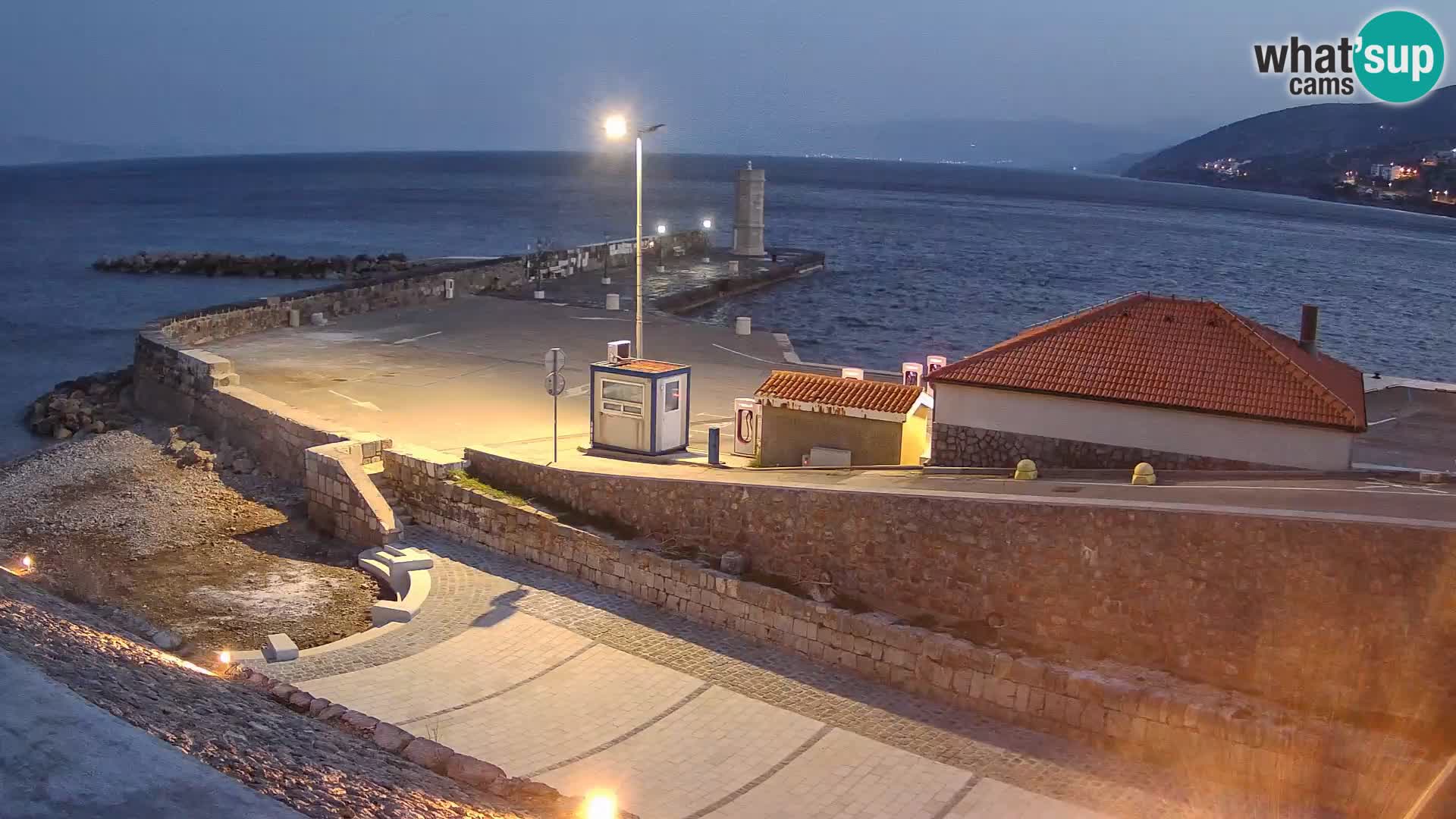 Senj Harbour Webcam – Breakwater & Lighthouse Live View