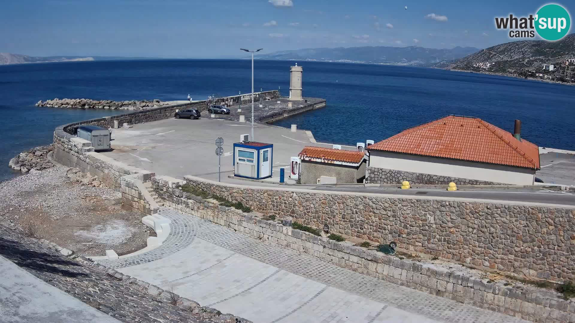 Senj Hafen Webcam – Wellenbrecher & Leuchtturm Liveblick
