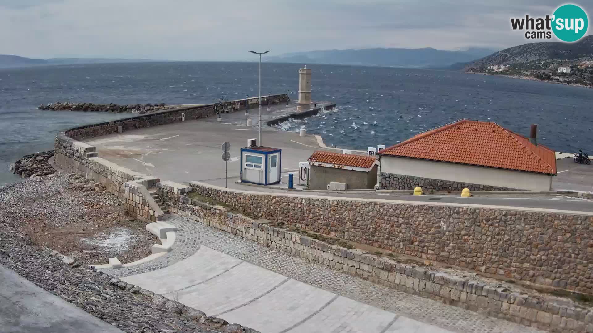 Webcam Porto di Segna – Frangiflutti e Faro in diretta