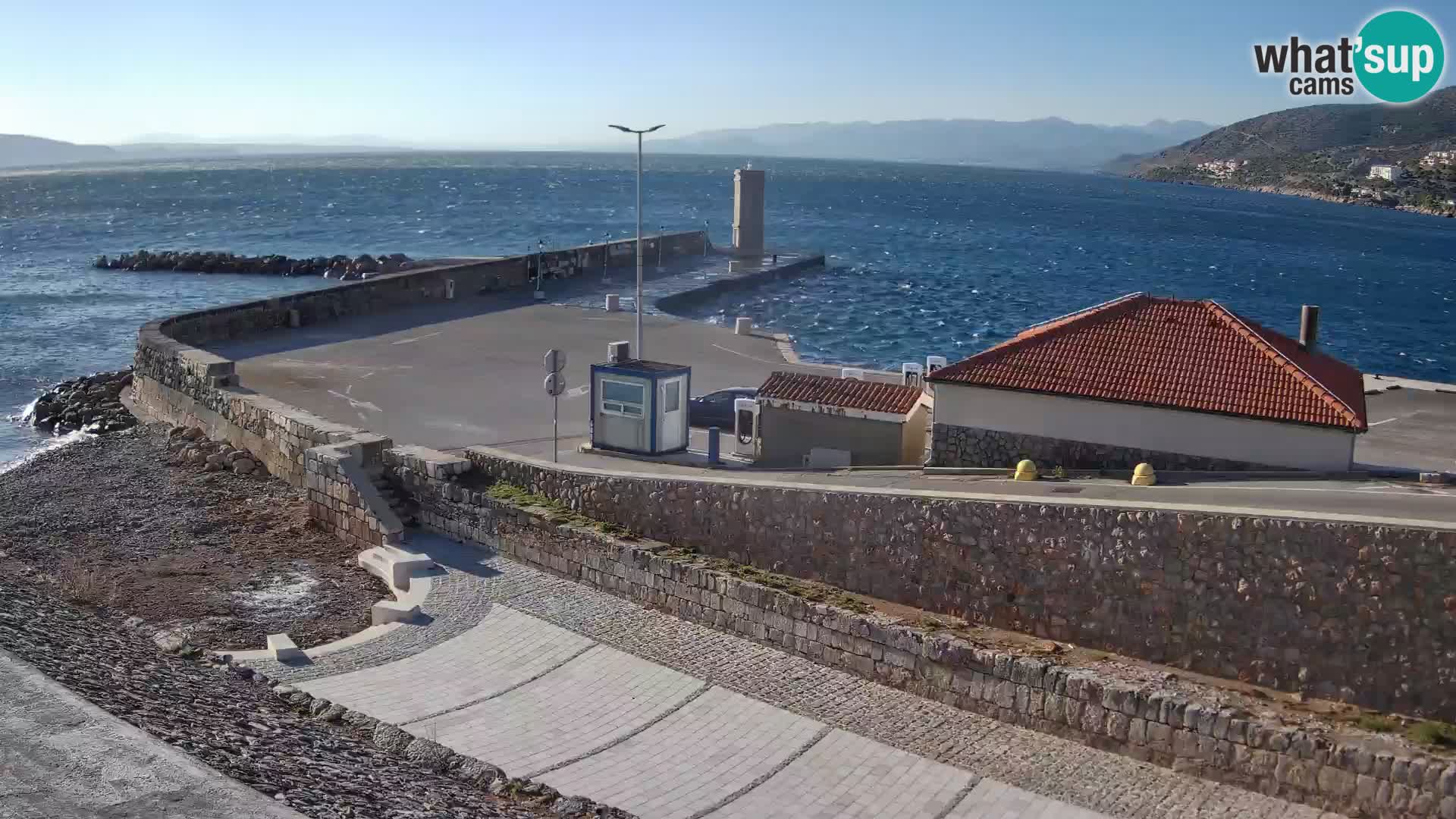 Webcam puerto de Senj – Rompeolas y faro en directo