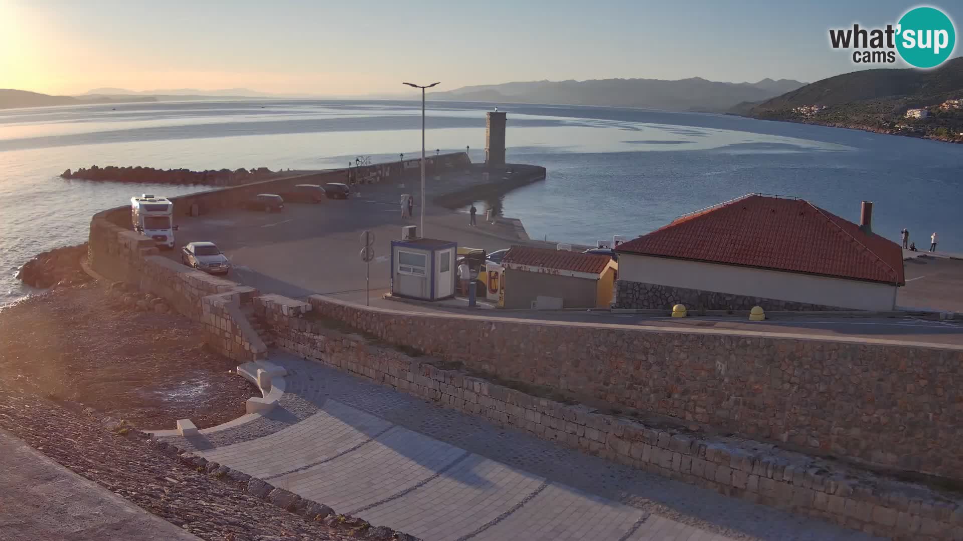 Webcam Porto di Segna – Frangiflutti e Faro in diretta