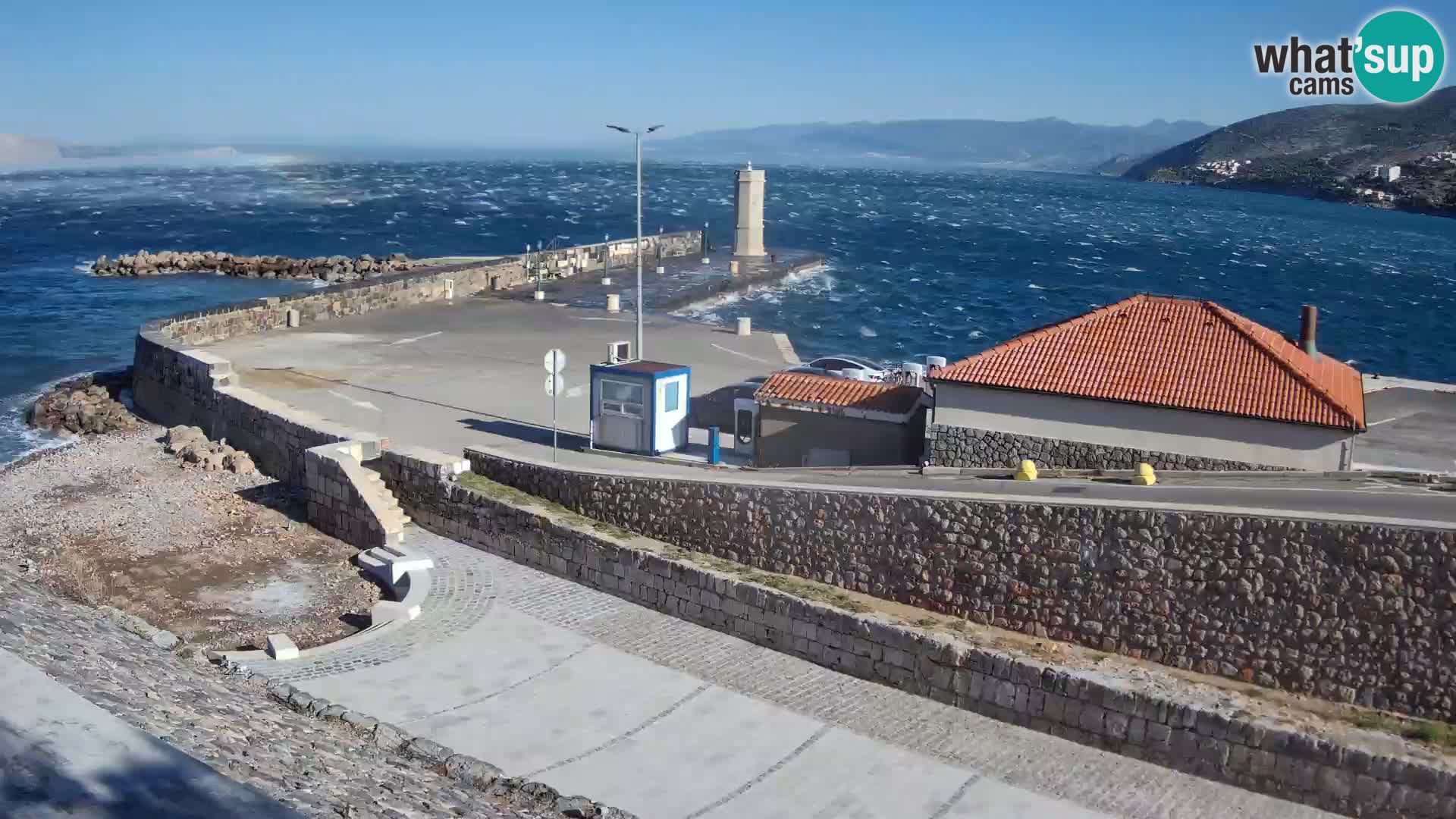 Senj Harbour Webcam – Breakwater & Lighthouse Live View