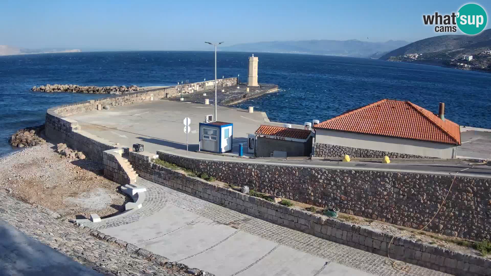 Webcam Porto di Segna – Frangiflutti e Faro in diretta