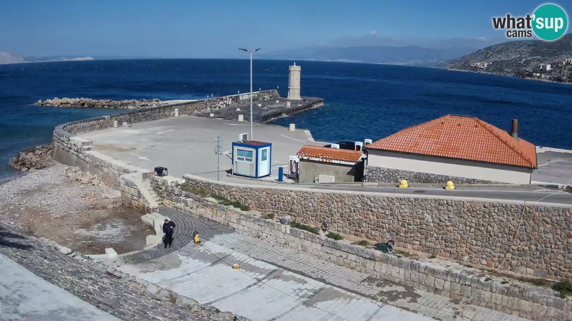 Webcam Porto di Segna – Frangiflutti e Faro in diretta