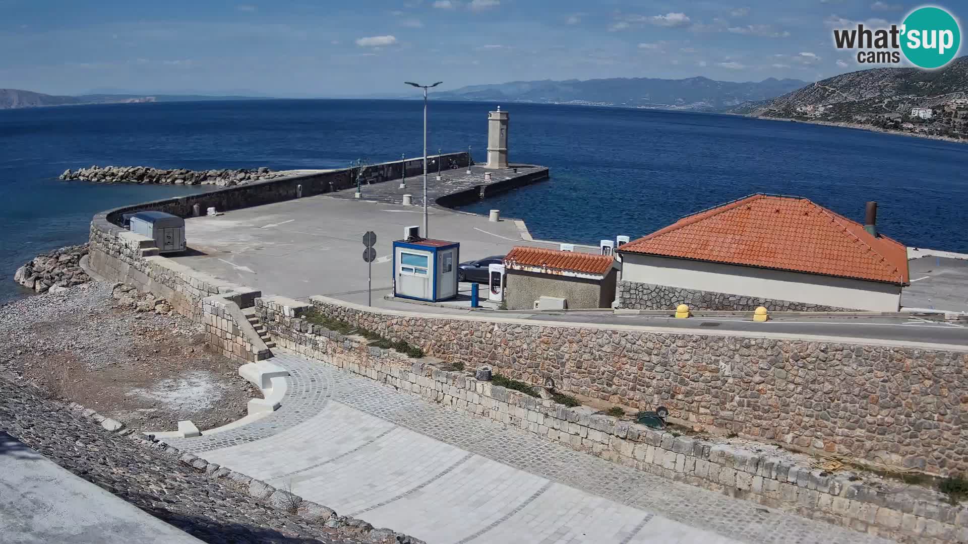 Senj Hafen Webcam – Wellenbrecher & Leuchtturm Liveblick