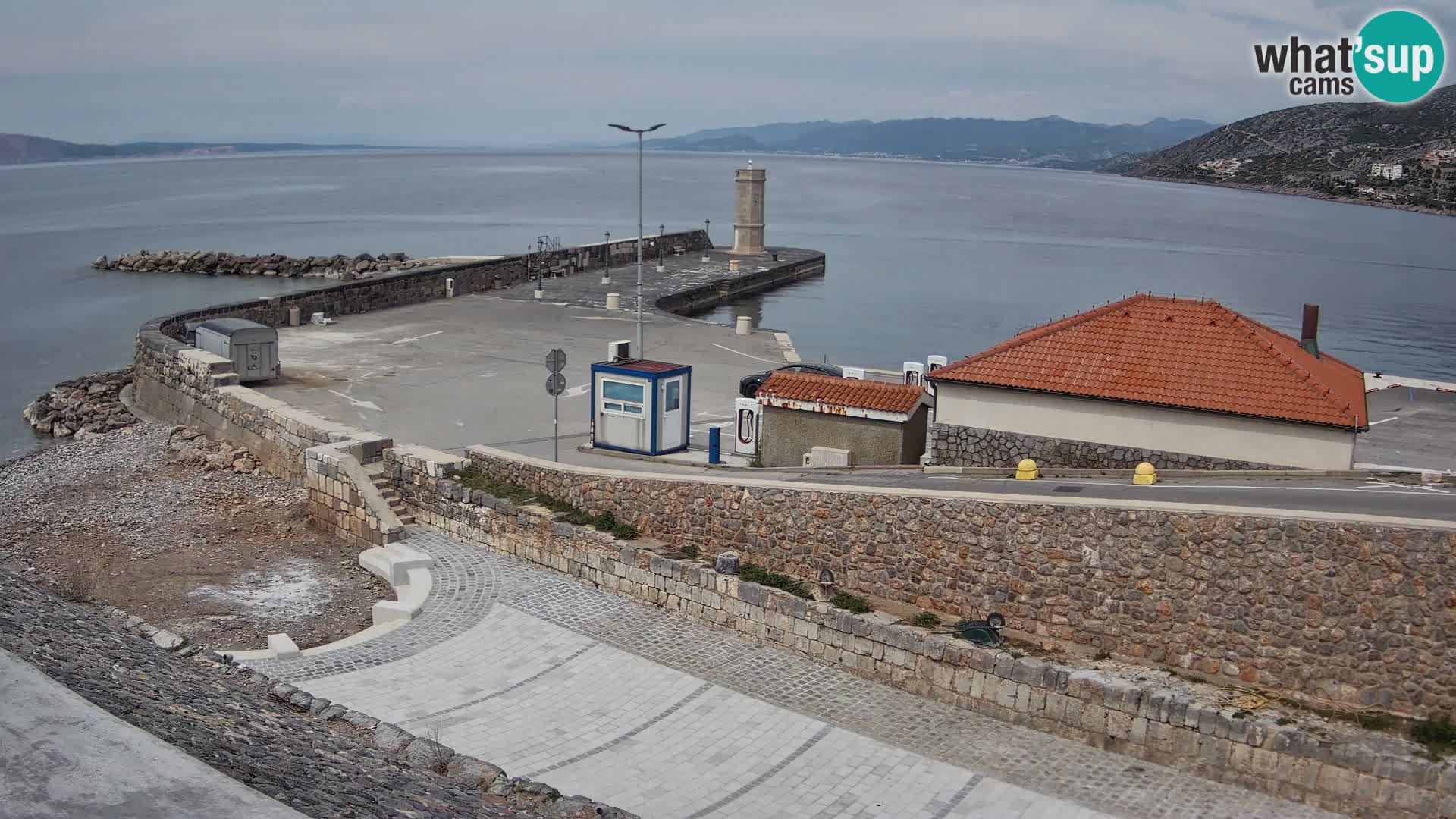 Senj Hafen Webcam – Wellenbrecher & Leuchtturm Liveblick