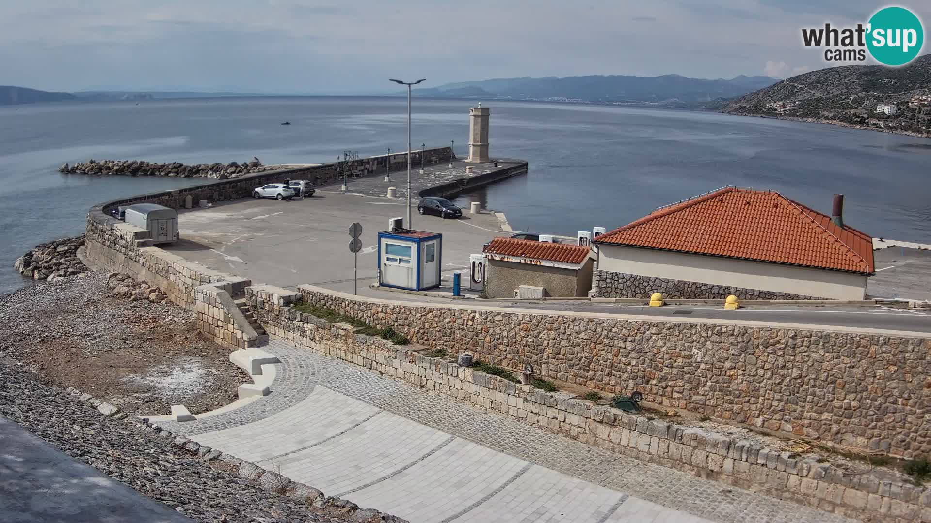 Web kamera Senj luka – Lukobran i svjetionik uživo