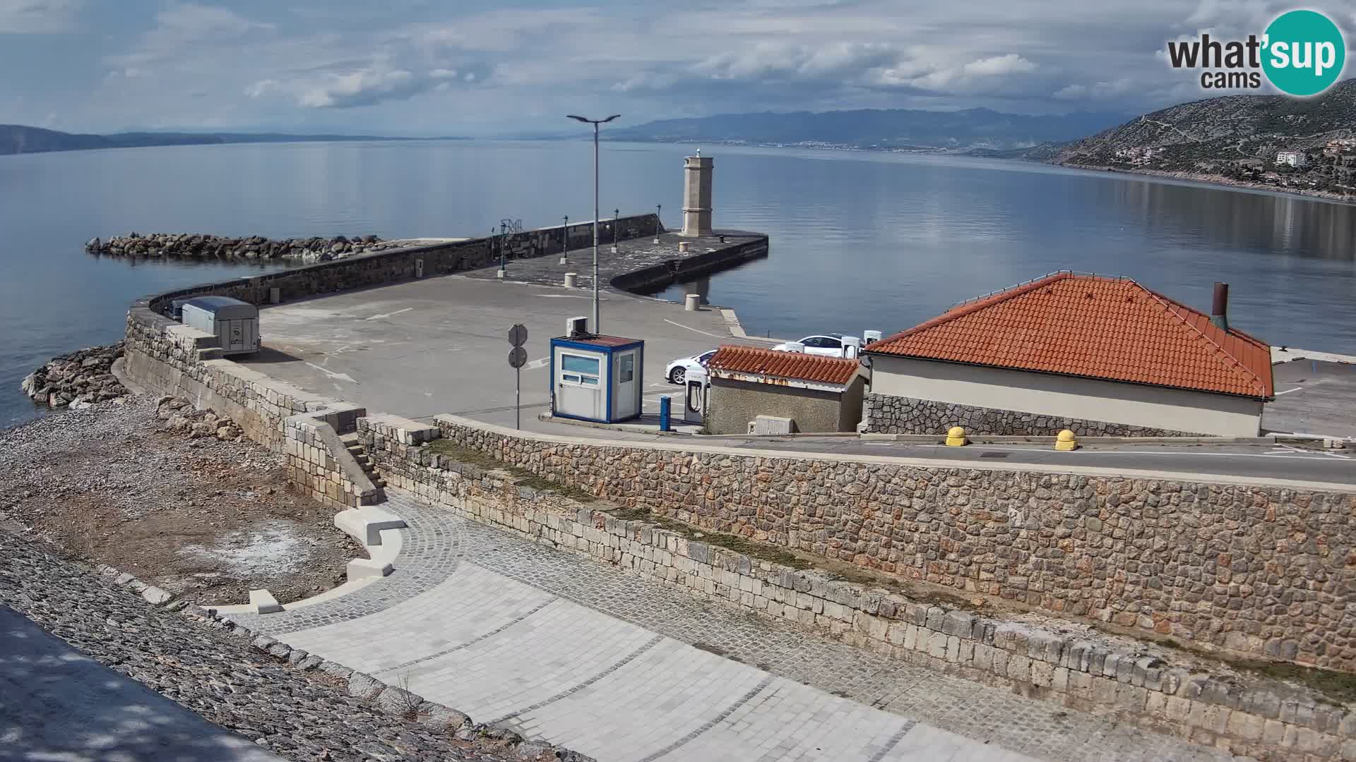 Senj Hafen Webcam – Wellenbrecher & Leuchtturm Liveblick