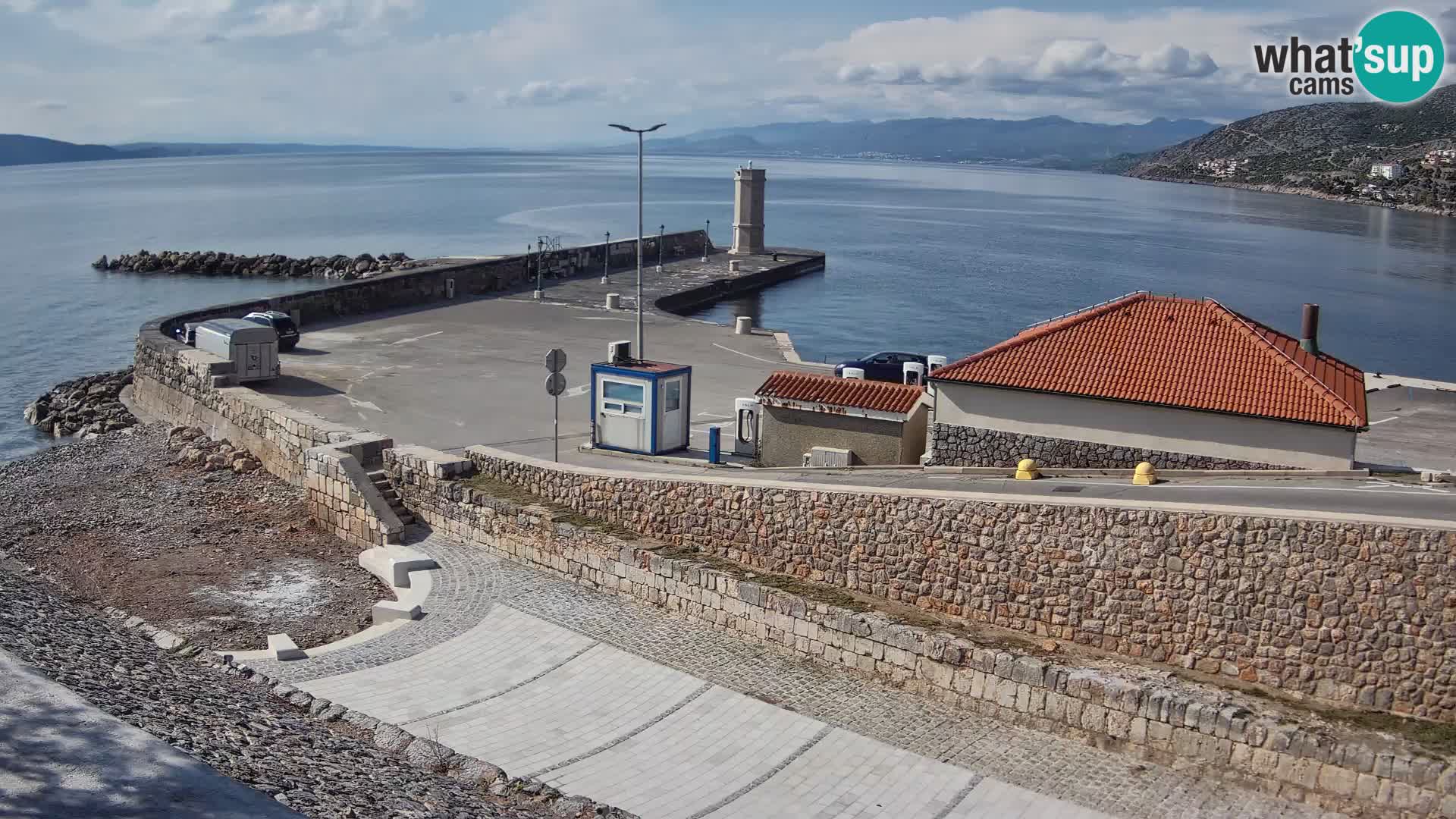 Web kamera Senj luka – Lukobran i svjetionik uživo