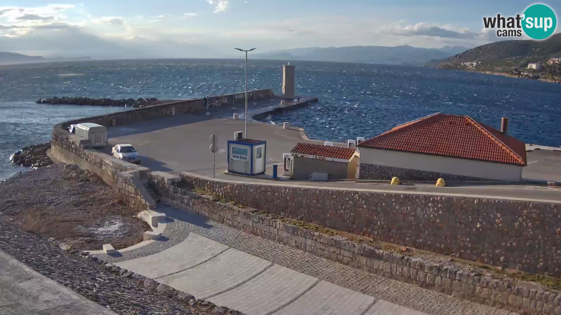 Webcam Porto di Segna – Frangiflutti e Faro in diretta