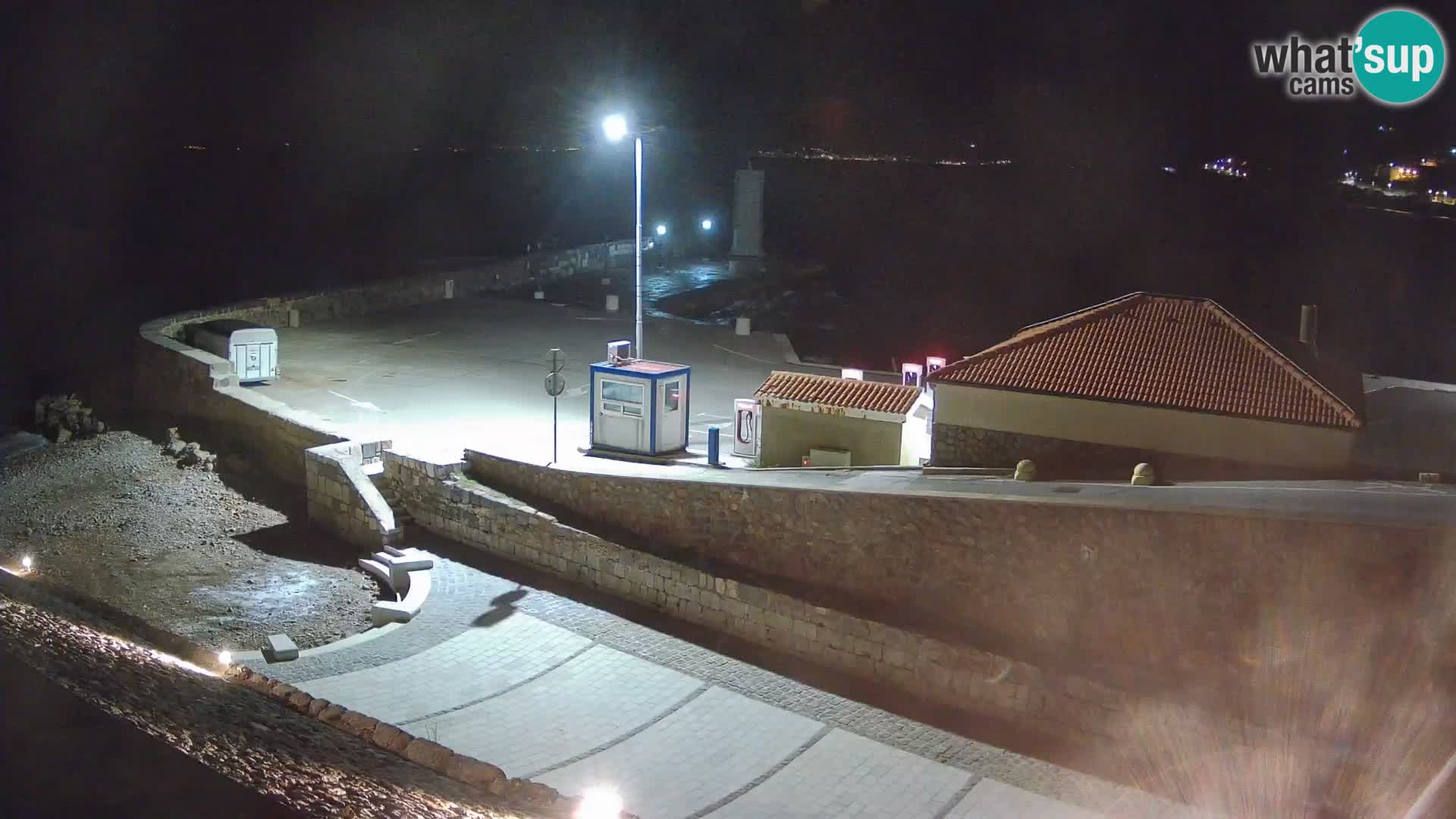 Webcam Porto di Segna – Frangiflutti e Faro in diretta