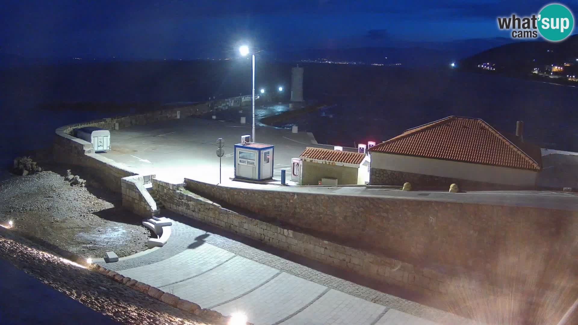 Webcam Porto di Segna – Frangiflutti e Faro in diretta