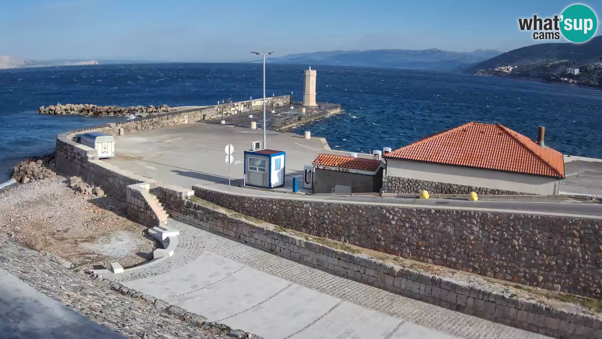 Webcam Porto di Segna – Frangiflutti e Faro in diretta