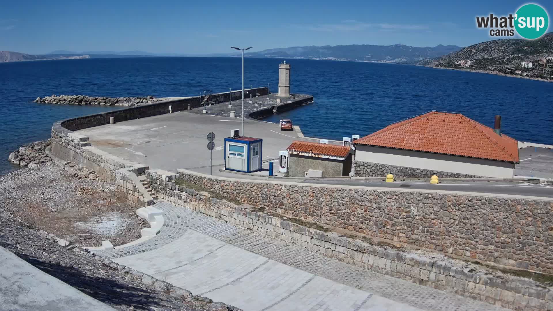 Webcam port de Senj – Vue sur la jetée et le phare