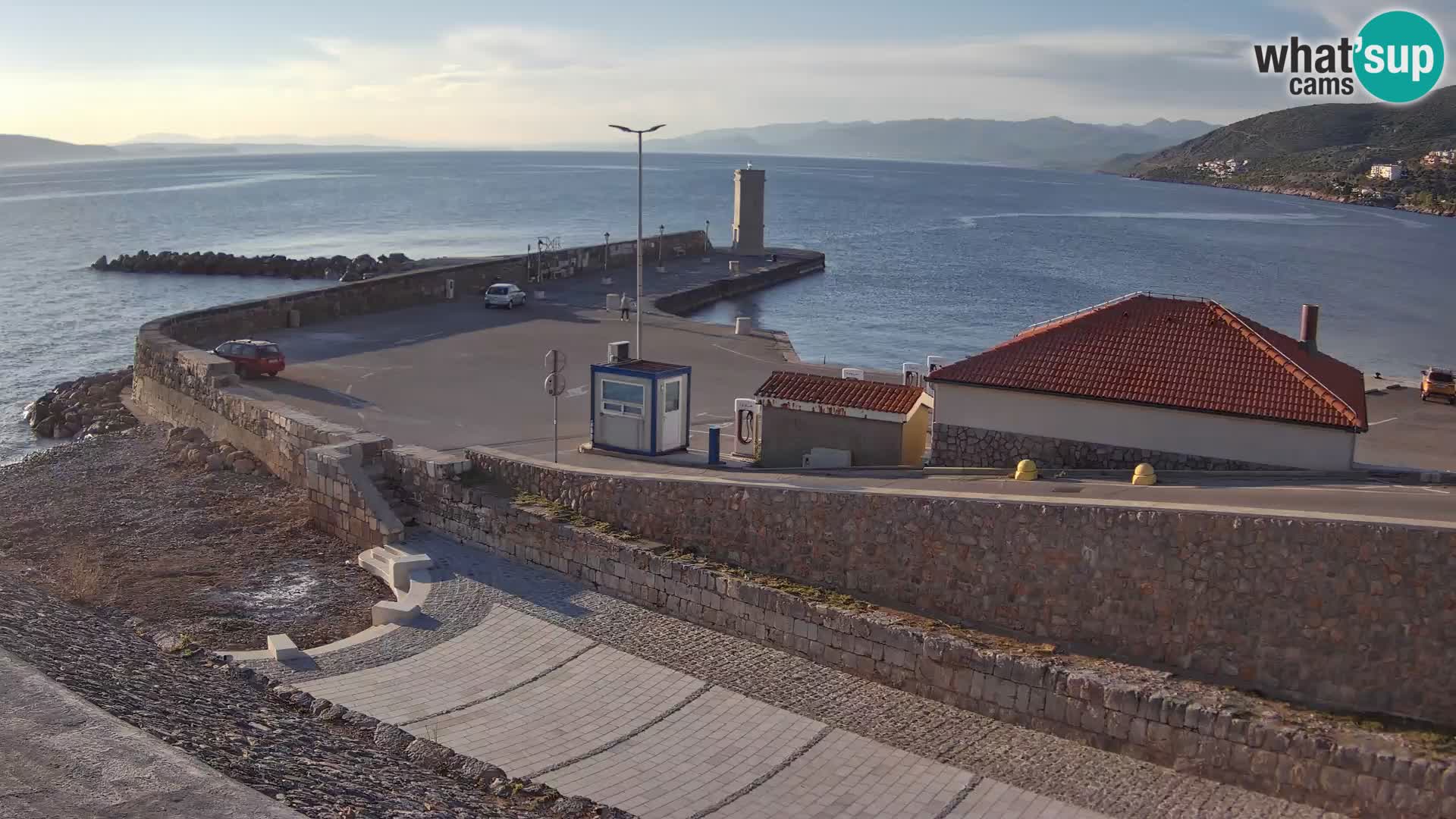 Web kamera Senj luka – Lukobran i svjetionik uživo