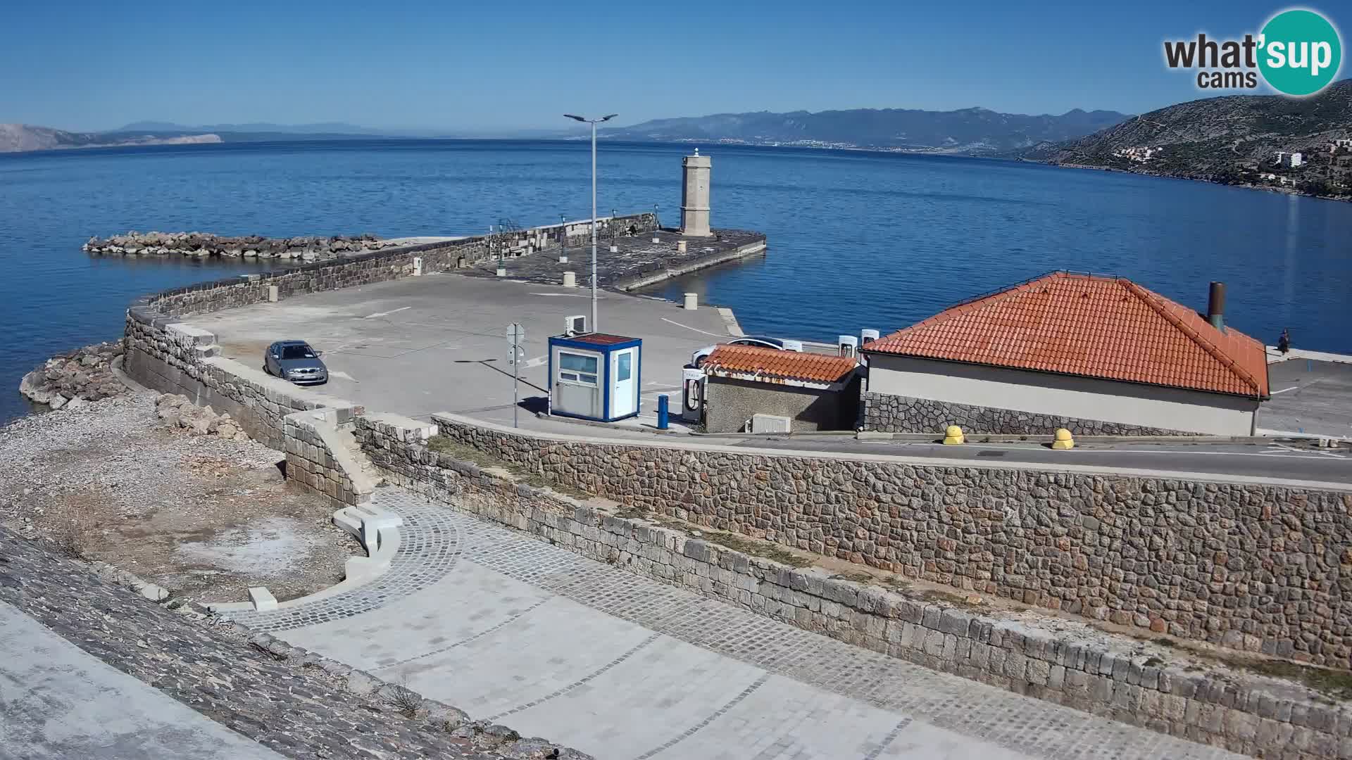 Senj Hafen Webcam – Wellenbrecher & Leuchtturm Liveblick