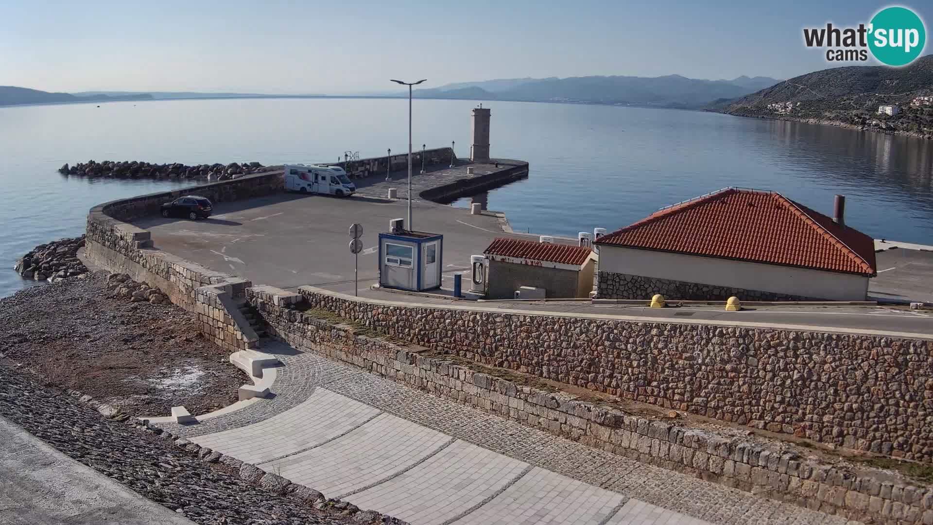 Web kamera Senj luka – Lukobran i svjetionik uživo