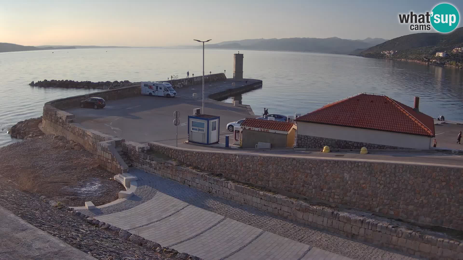 Webcam Porto di Segna – Frangiflutti e Faro in diretta
