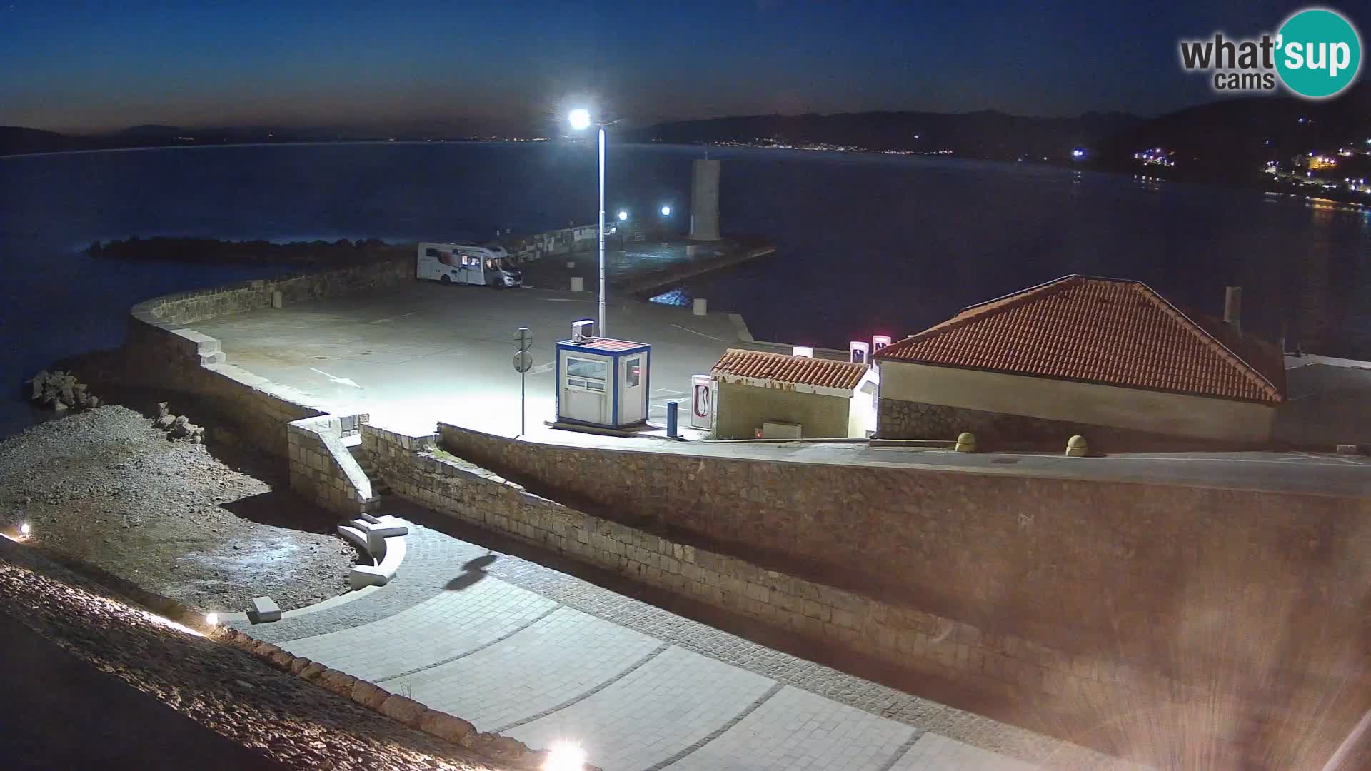 Webcam Porto di Segna – Frangiflutti e Faro in diretta