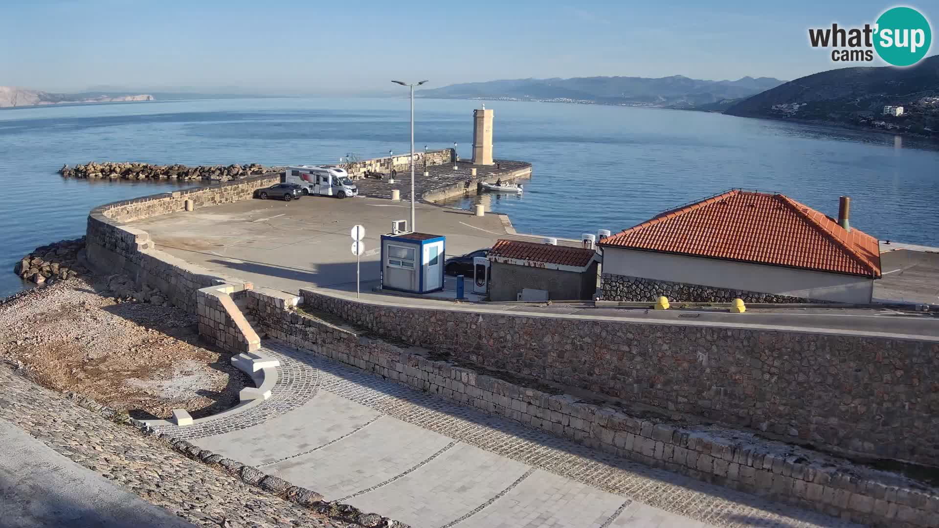 Senj Hafen Webcam – Wellenbrecher & Leuchtturm Liveblick