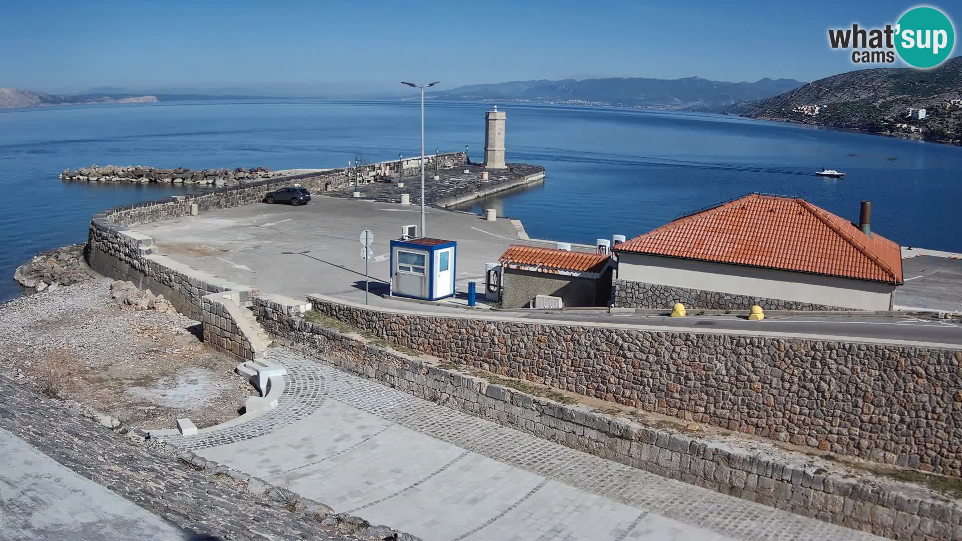 Web kamera Senj luka – Lukobran i svjetionik uživo