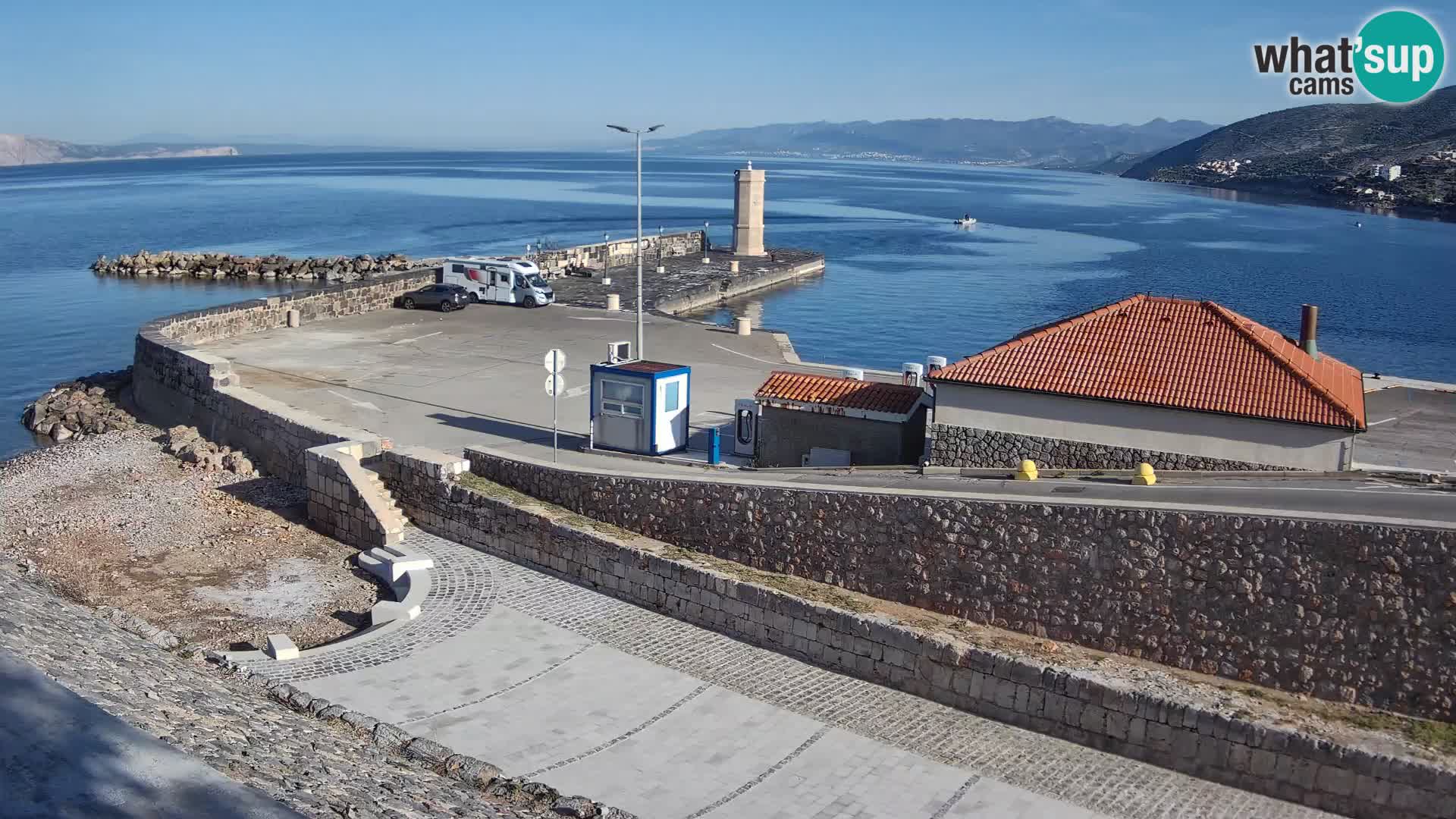 Webcam puerto de Senj – Rompeolas y faro en directo