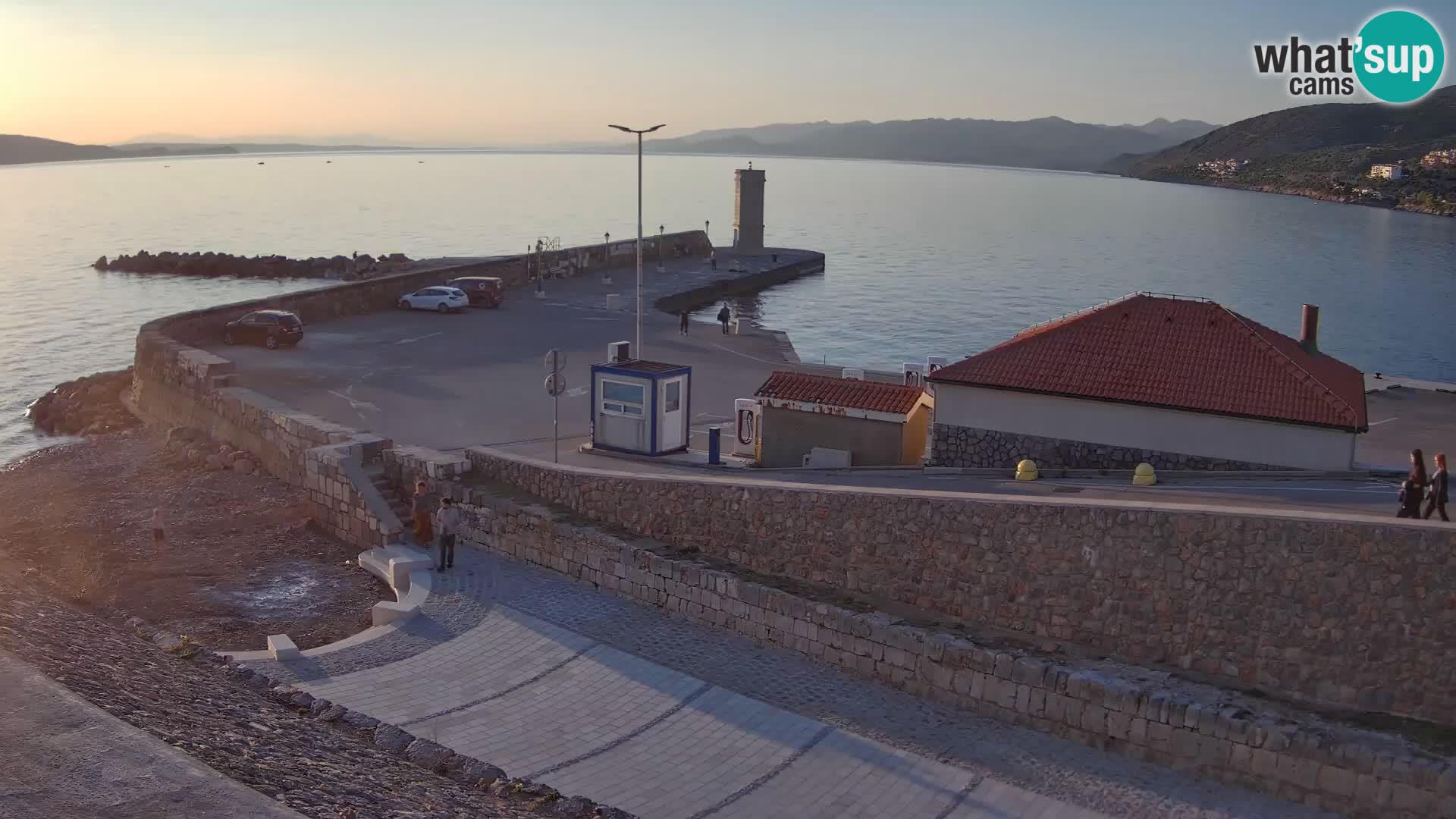 Webcam Porto di Segna – Frangiflutti e Faro in diretta