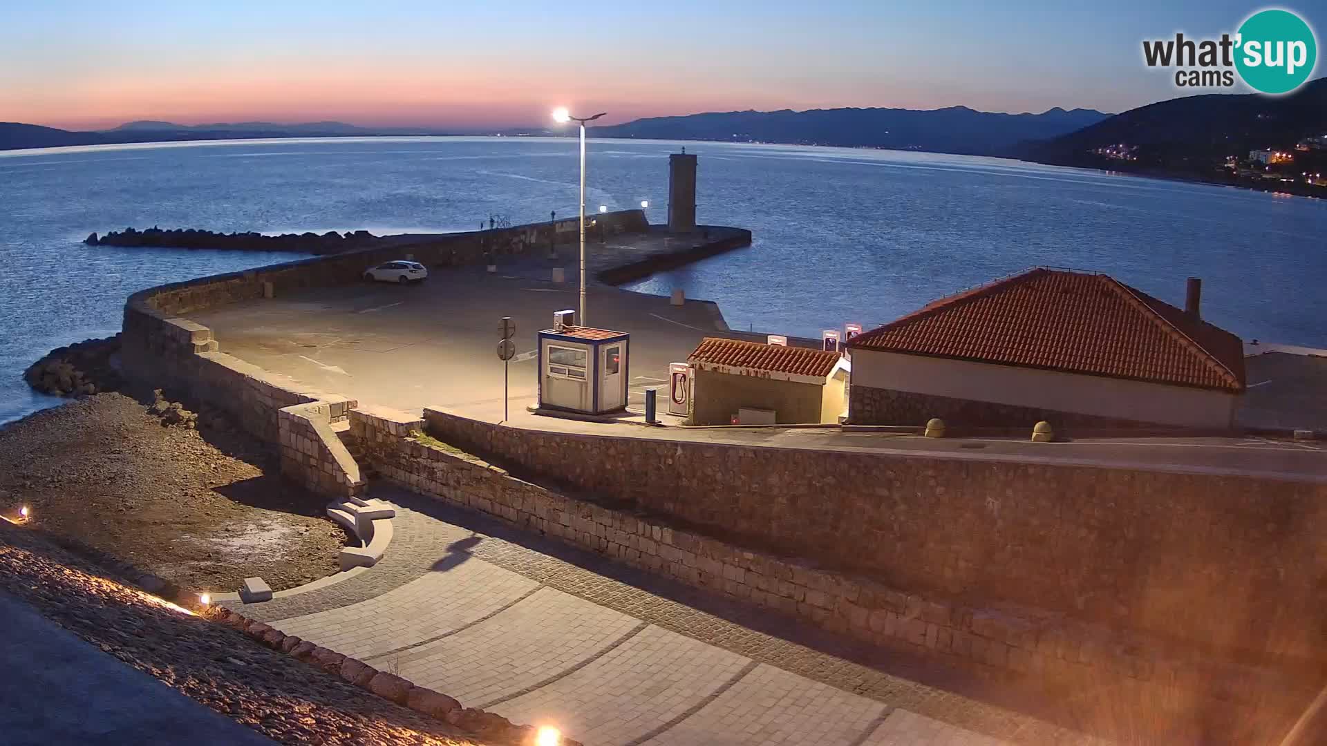 Webcam Porto di Segna – Frangiflutti e Faro in diretta