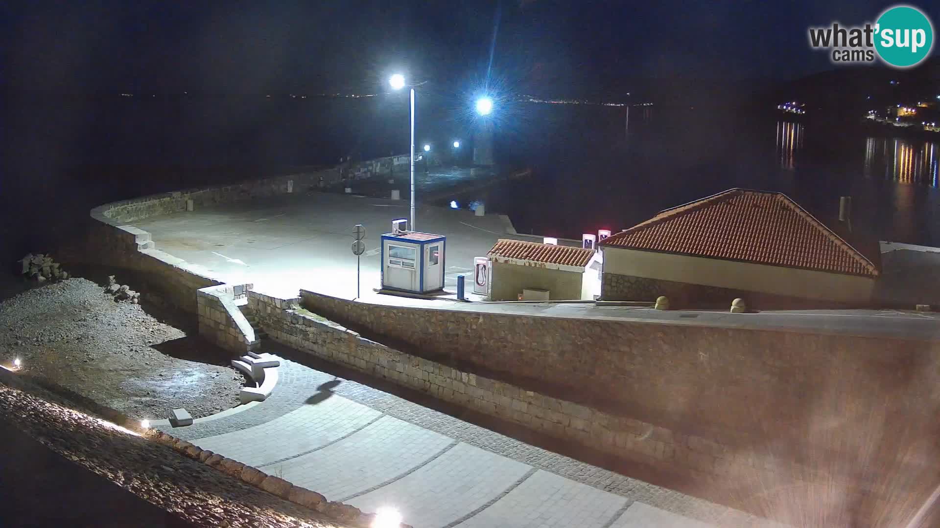 Webcam puerto de Senj – Rompeolas y faro en directo