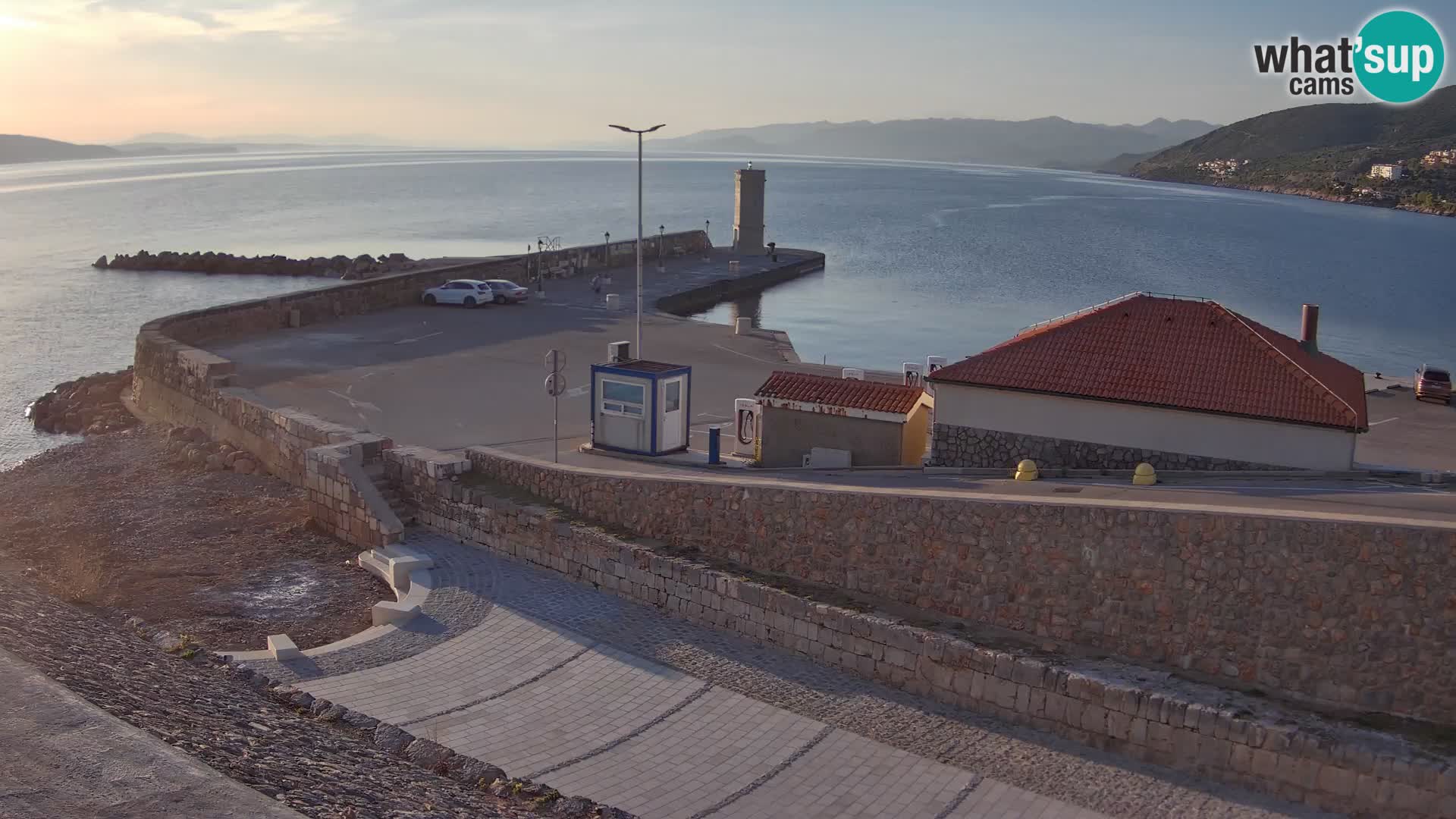 Webcam Porto di Segna – Frangiflutti e Faro in diretta