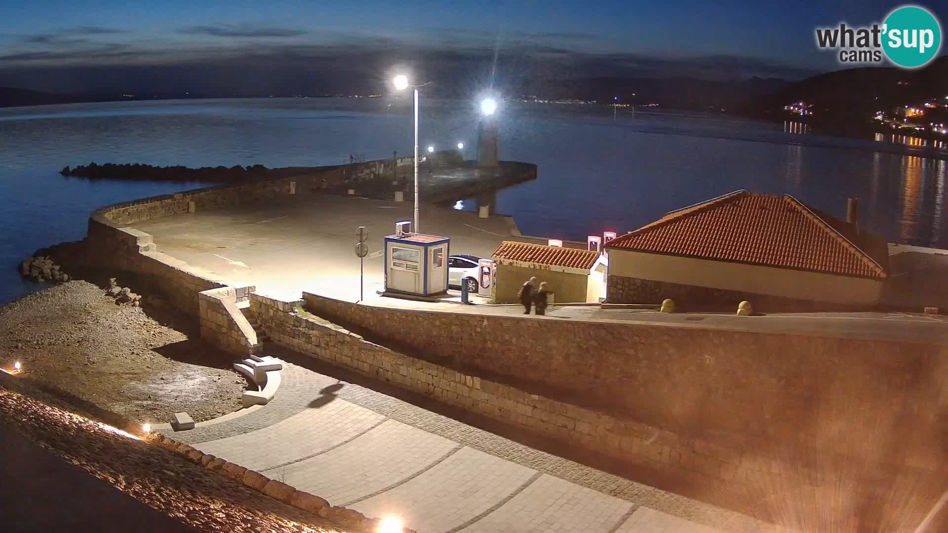 Webcam Porto di Segna – Frangiflutti e Faro in diretta