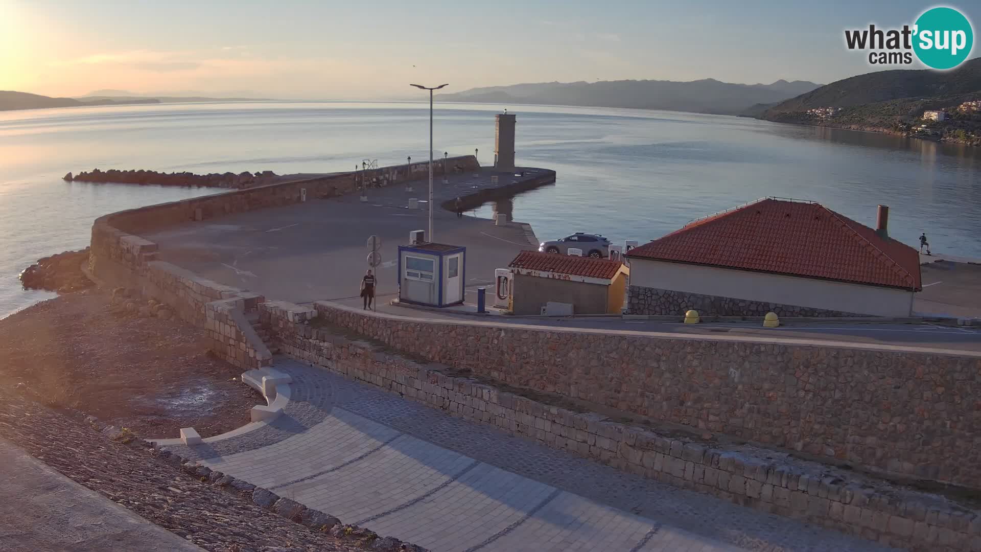 Web kamera Senj luka – Lukobran i svjetionik uživo