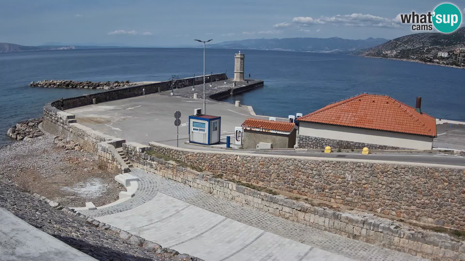 Webcam Porto di Segna – Frangiflutti e Faro in diretta