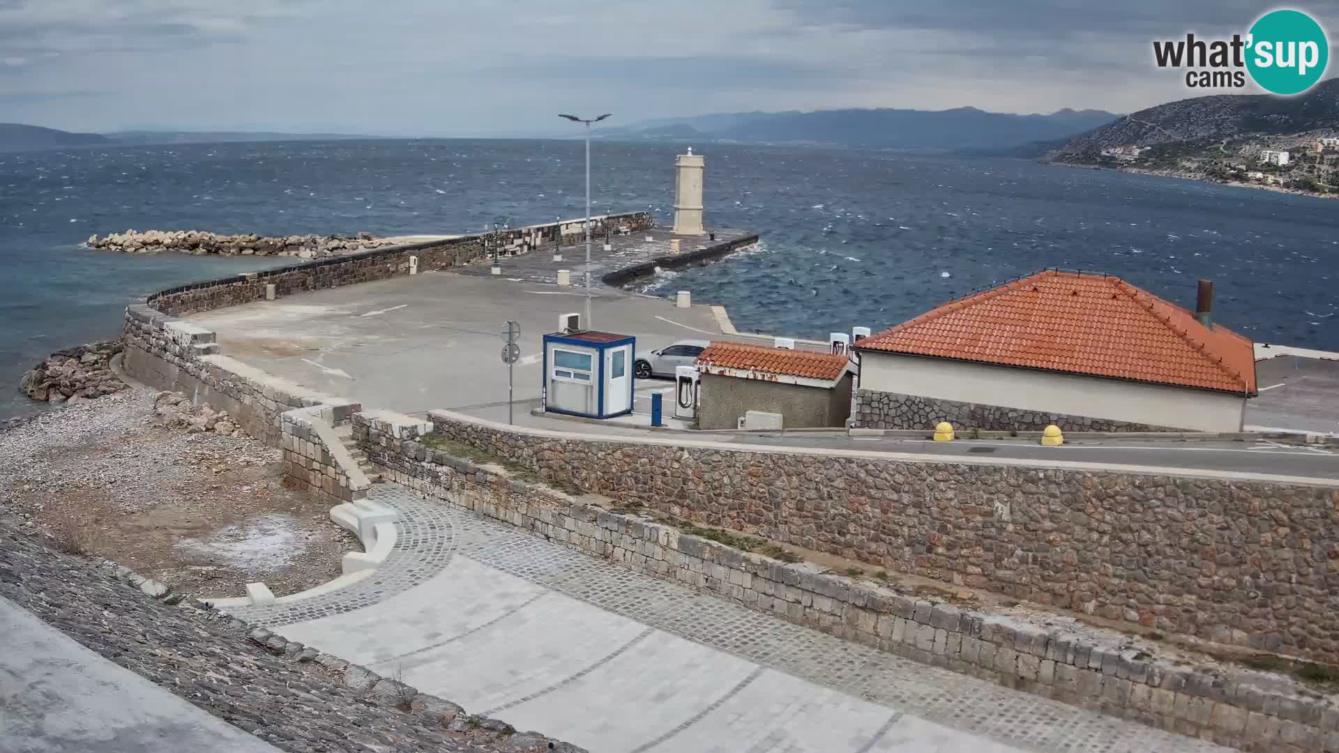 Webcam puerto de Senj – Rompeolas y faro en directo