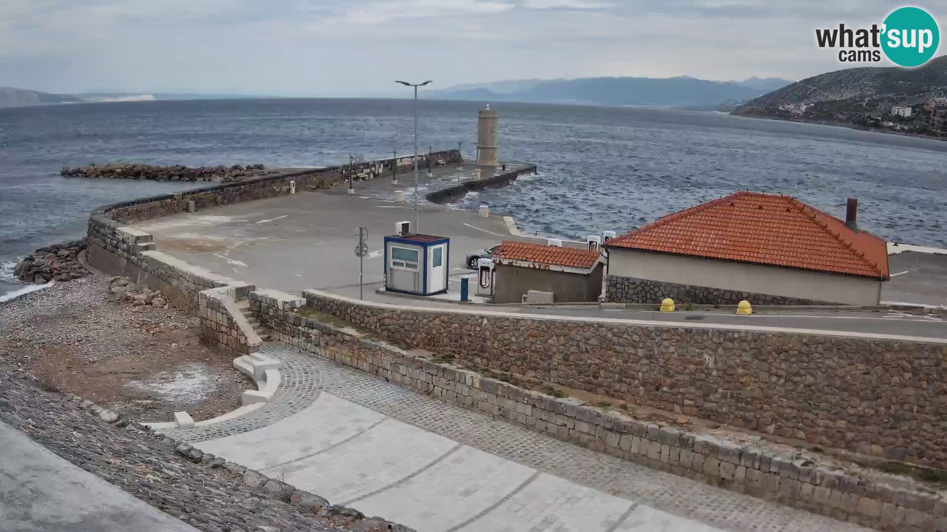 Webcam Porto di Segna – Frangiflutti e Faro in diretta