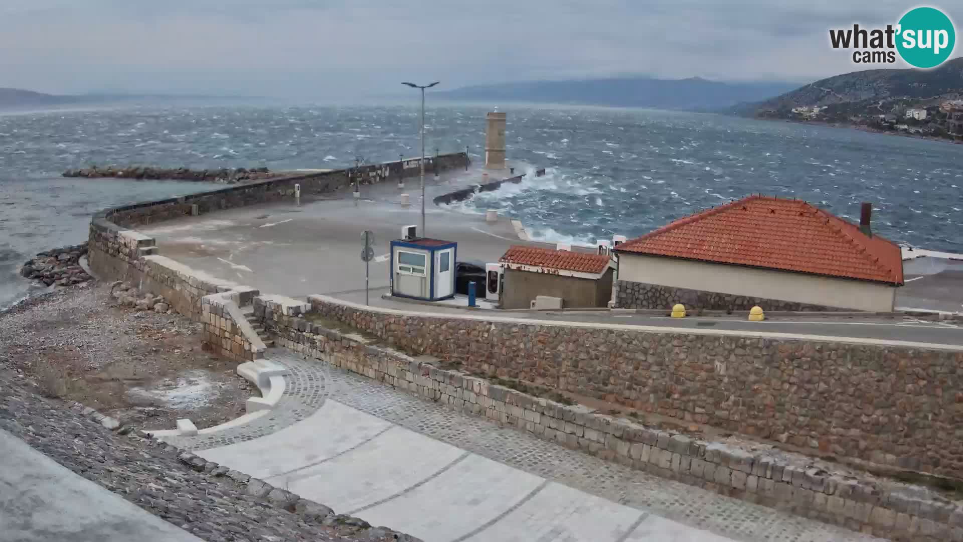 Webcam puerto de Senj – Rompeolas y faro en directo