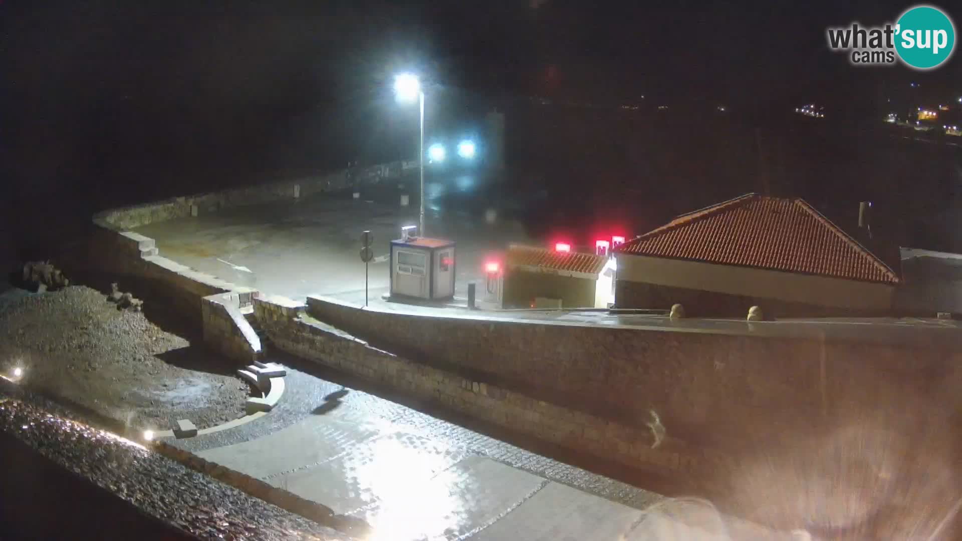 Senj Harbour Webcam – Breakwater & Lighthouse Live View